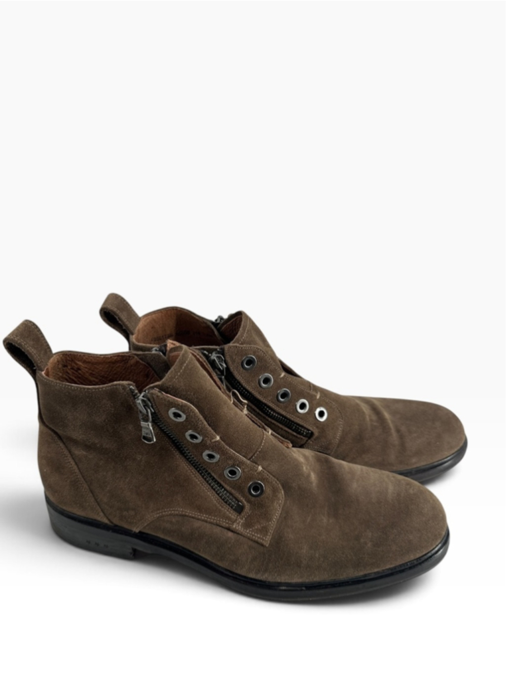 John Varvatos Star USA Waverly Welted Laceless Chukka Boot Seude luxury sz 9.5